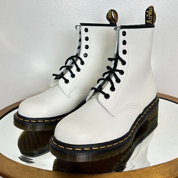 DR.Martens 1460 Lace Up Boots in White Smooth Leather US 8 - Picture 5 of 10